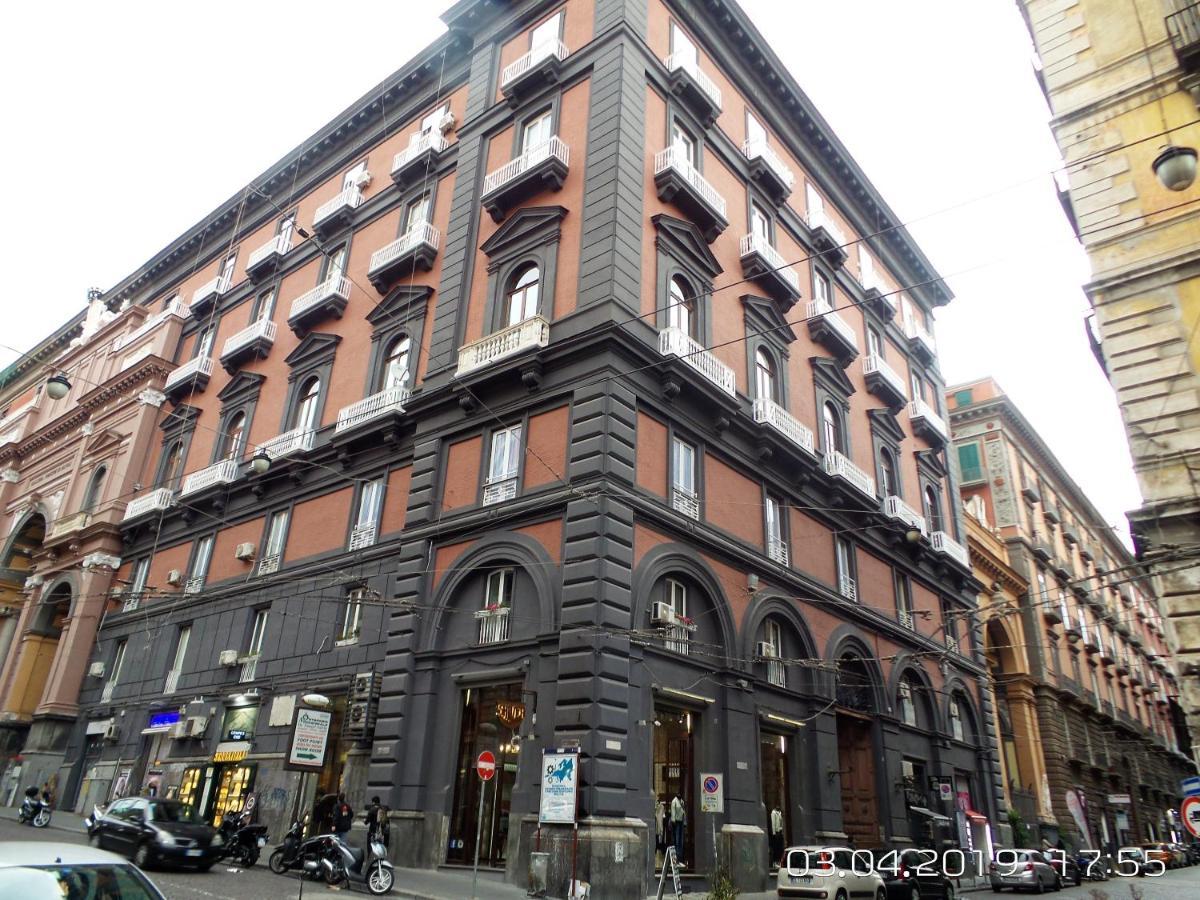 B&B Galleria Principe Di Napoli ภายนอก รูปภาพ